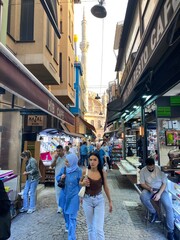 Obraz premium A bazaar in a narrow street in Istanbul