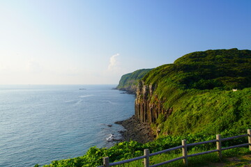 海岸線の岸壁
