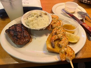 ステーキとシュリンプ