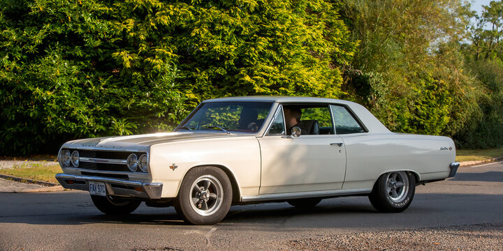 1965 white Chevrolet Chevelle