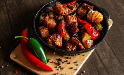 stew meat with pepper