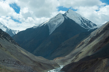 Picos del Khunjerab Pass, Pakistán