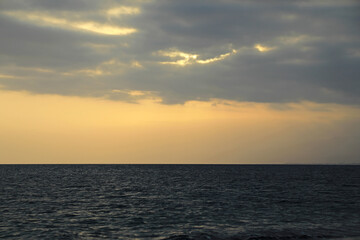 playa atardecer de cabo de gata almería orilla olas mar  4M0A2768-as24