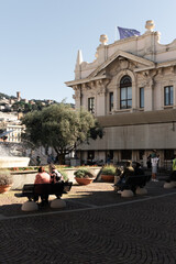 Fototapeta premium Ingresso della stazione marittima MSC al porto di Genova(Liguria), le persone sono sedute in attesta dell imbarco 