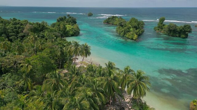 Isla Escudo en Panam&aacute;