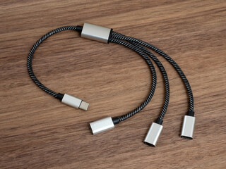 充電用のUSBケーブル