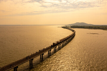 Obraz premium Floating train on Pa Sak Cholasit Dam is the unseen trip in Lopburi : Thailand