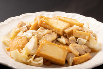 厚揚げと豚肉の味噌炒め