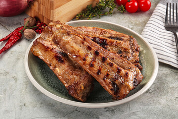 Grilled pork ribs with spices