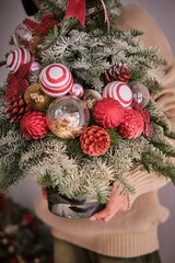 Festive Tree Decorations with Pine Cones