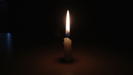 Flickering Candlelight in a Dark Room for Intimate Settings