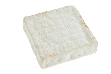 Fromage Vieux Pané entier en gros plan sur fond blanc