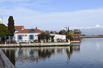 Fototapeta premium houses on the lake