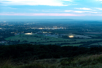 Obraz premium Overlooking the racecourse at dusk