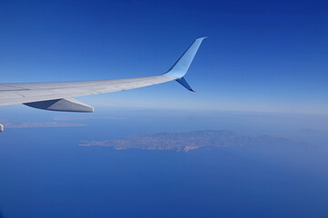 Blick aus einem Flugzeug