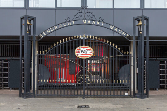 PSV logo at the gate of the Philips stadium. With dutch tekst above &ldquo;EENDRACHT MAAKT MACHT&rdquo; Eindhoven, the Netherlands. 7 January 2023. 