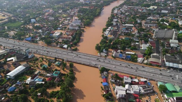 Chiang Mai Super Highway during the Flood, Khua Si Wiang Phing Bridge surrounded by Flooded Residential Areas