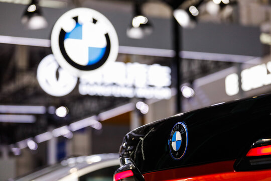 BEIJING-October 17, 2024: BMW's pure electric vehicle debuts at the New Energy Vehicle Exhibition, and will be mass-produced with "vehicle Road Cloud integration" (V2X) technology in 2025.