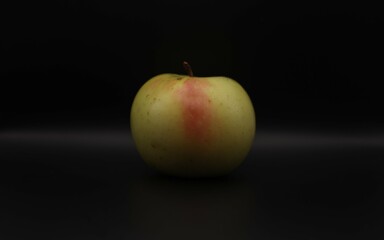 red and green apples