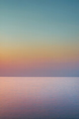 Obraz premium Soft gradient background blending subtle hues, copy space
