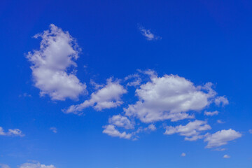 Obraz premium Sunny weather blue sky white cloud background