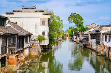 Obraz premium View of the classical water town called Shaxi near Shanghai suburb in Jiangsu, China.