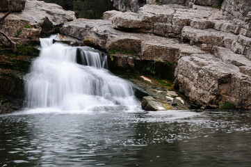 Obraz premium Ballikayalar Waterfalls, located in Gebze, Turkey, are deep in the canyon. There are 2 large waterfalls throughout the canyon. 