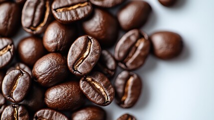 Obraz premium Dark Roasted Coffee Beans Close Up Shot