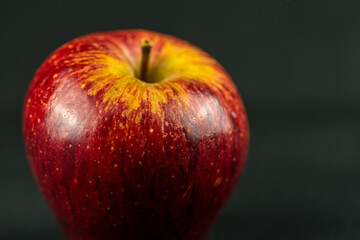 apple black background