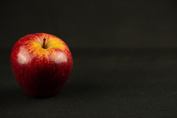 apple black background