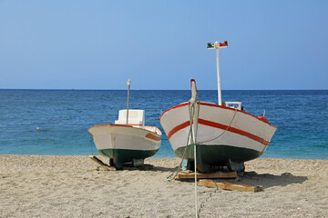 playa de cabo de gata almería barcos en la arena  4M0A2840-as24