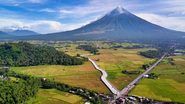 Mayon Volcano with a beautiful rice fields and clearly mayon view in Camalig Albay Bicol