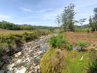 AESTHETIC ARCHITECTURE NATURAL rocks that are in the river and are a challenge for white water rafting observers are called stoppers and cushions.