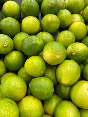 green limes in the market