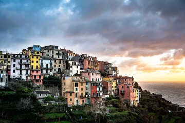 Obraz premium Sunset over Corniglia, one of the Cinque Terre 