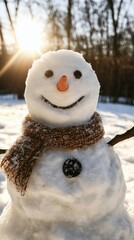 Obraz premium Fröhlicher Schneemann in einem Winterwunderland bei Sonnenuntergang für saisonale Grüße