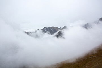 Obraz premium Climbing the Tatra Mountains in Autumn