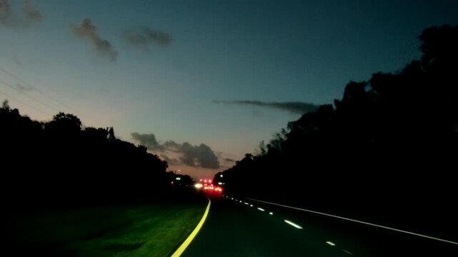 tomas nocturnas en carretera