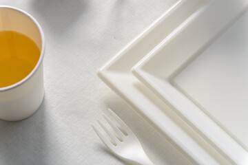 Arredi e addobbi natalizi per tavola pranzo di Natale e cenone della Santa Notte 
