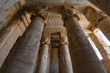 Columnas dendera