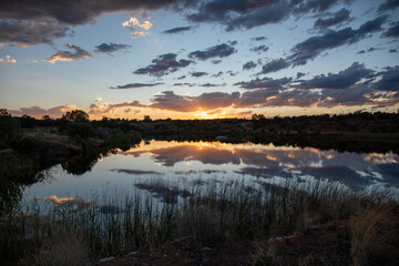 Fototapeta premium Sunset over the lake in Utah summer with clouds