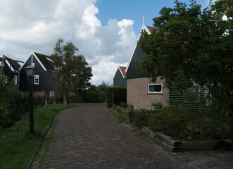 Marken yards and cottages near Kerkbuurt and Wilhemina Brug - 4