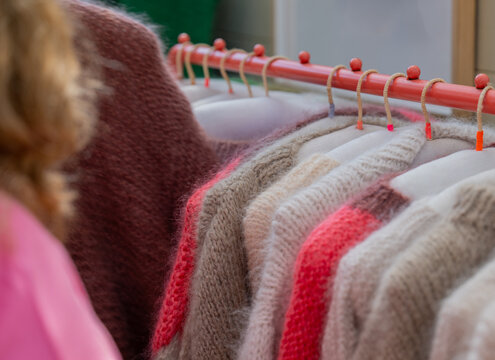 kalte Herbst und Winterzeit ist Mohair Pullover und Mohair Jacken Saison 