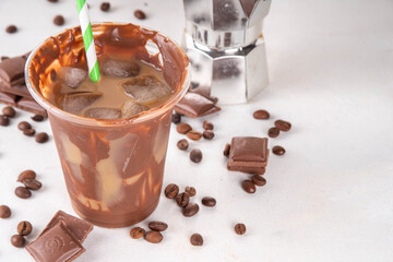 Viral Cracking Chocolate Latte drink