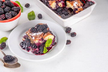 Mulberry cobbler pie