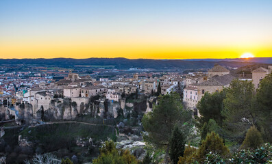 Obraz premium Panoramic view of the Old Town at sunset, Cuenca, Castilla-La Mancha, Spain
