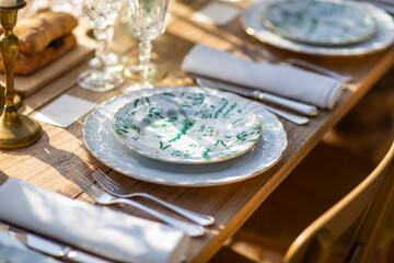 Elegant Outdoor Candlelit Banquet with Floral Decor