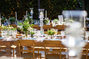 Elegant Outdoor Candlelit Banquet with Floral Decor
