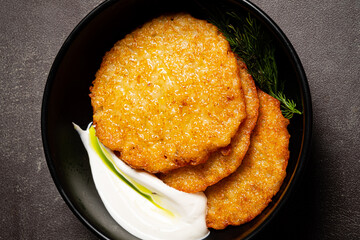 potatop pancakes with sour cream