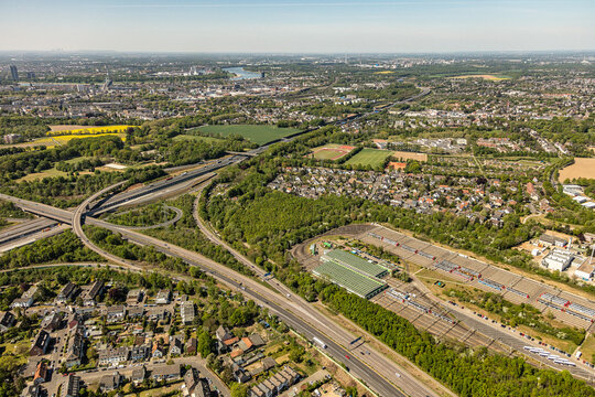Werk der K&ouml;lner Verkehrs-Betriebe AG in Ostmehrheim zur Instandhaltung. Direkt am AK K&ouml;ln Ost, der A4 gelegen.